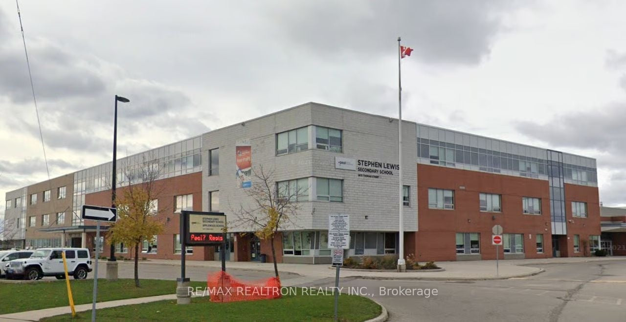 21 BELVIA DRIVE Vaughan (Patterson), Ontario L4K5J6