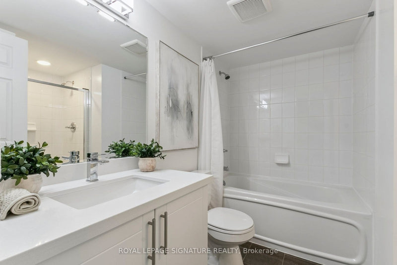1307 - 18 KENASTON GARDENS Toronto (Bayview Village), Ontario M2K3C7