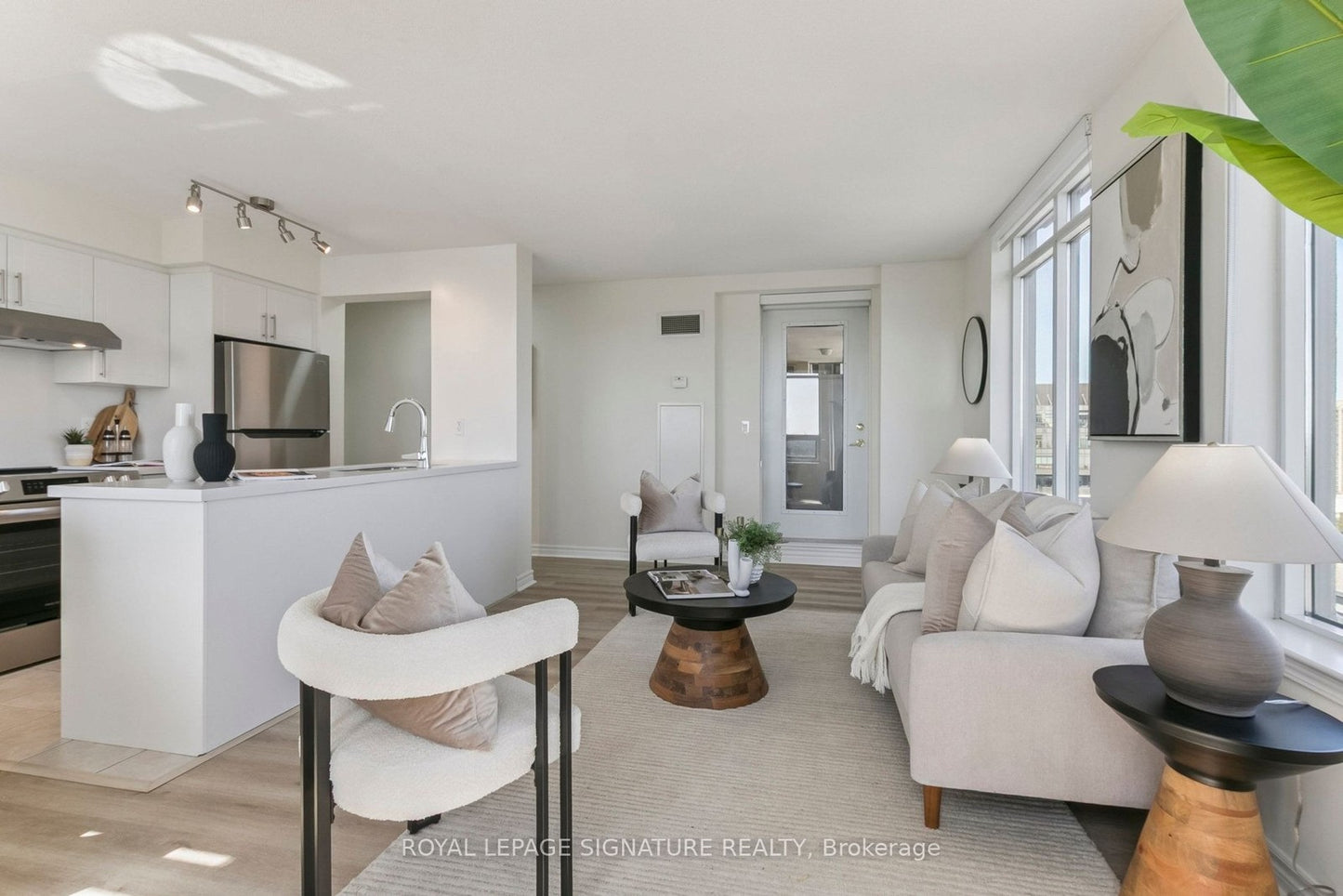 1307 - 18 KENASTON GARDENS Toronto (Bayview Village), Ontario M2K3C7