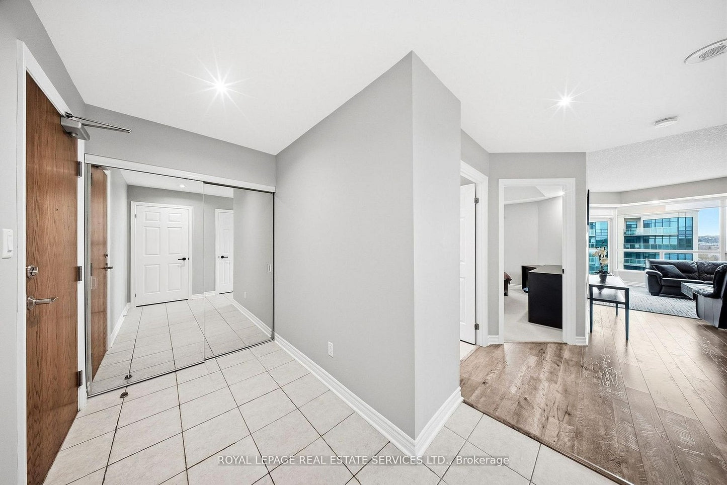 1509 - 33 ELLEN STREET Barrie (City Centre), Ontario L4N6E9