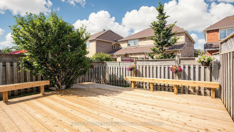 21 BELVIA DRIVE Vaughan (Patterson), Ontario L4K5J6