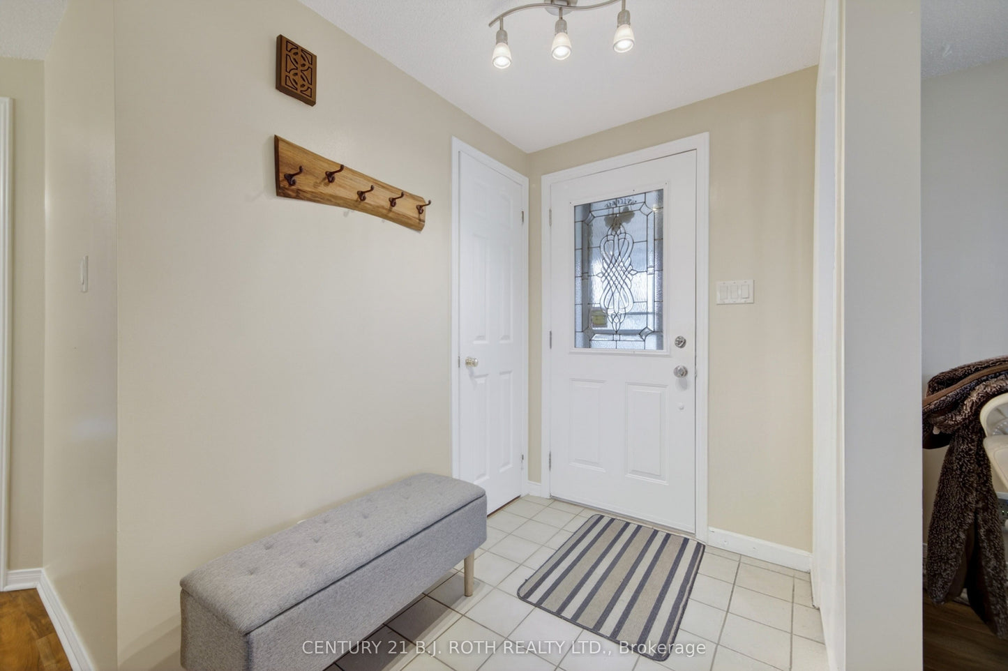 25 COMFORTS COVE COURT Innisfil, Ontario L9S1S3