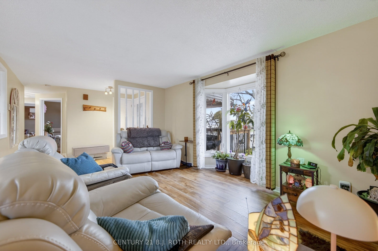 25 COMFORTS COVE COURT Innisfil, Ontario L9S1S3