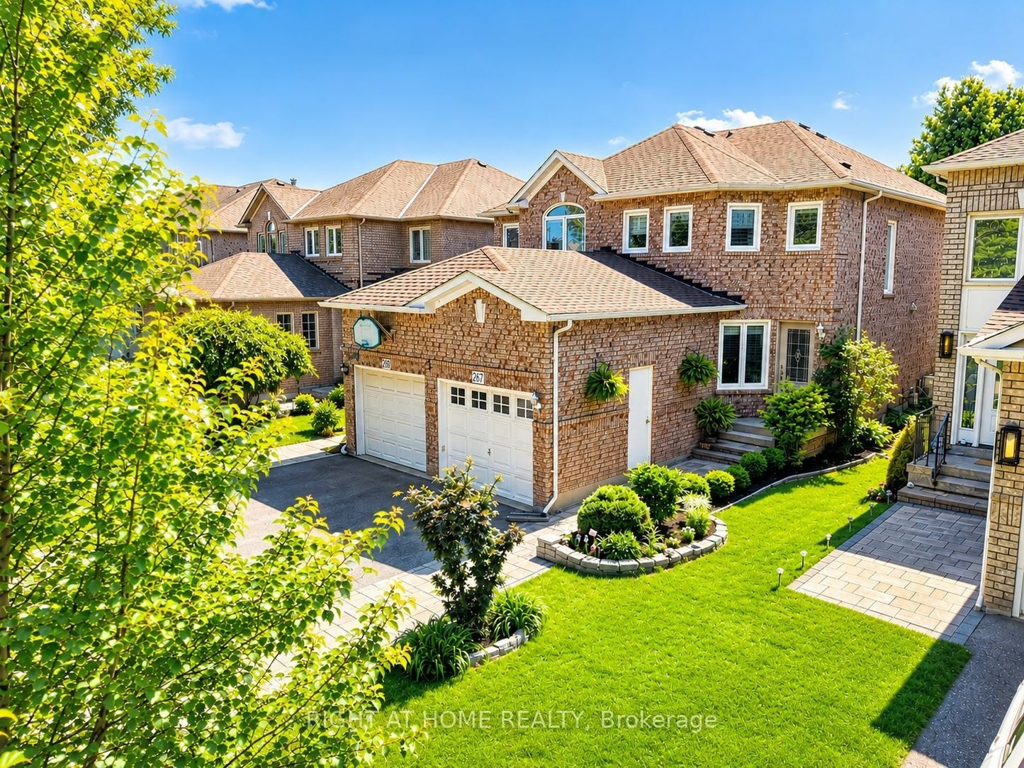 267 PINNACLE TRAIL Aurora (Bayview Wellington), Ontario L4G7G4