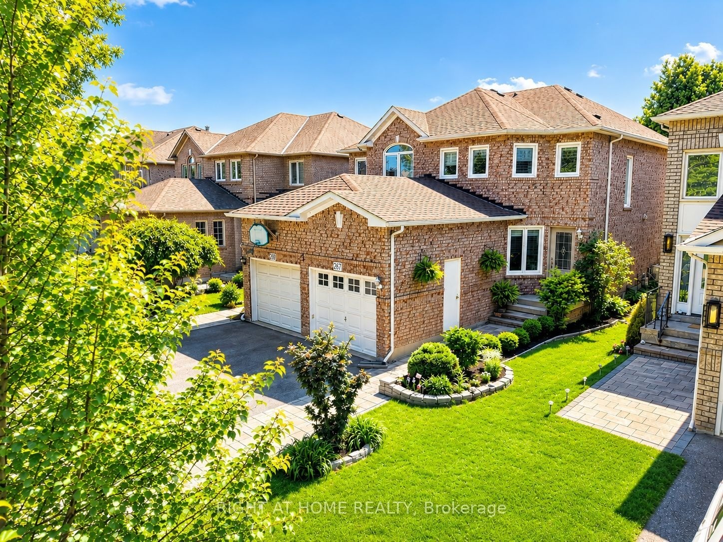 267 PINNACLE TRAIL Aurora (Bayview Wellington), Ontario L4G7G4