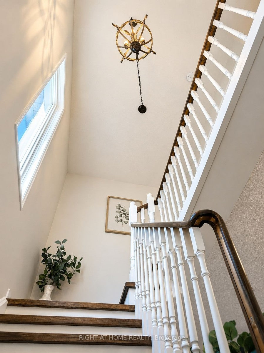267 PINNACLE TRAIL Aurora (Bayview Wellington), Ontario L4G7G4