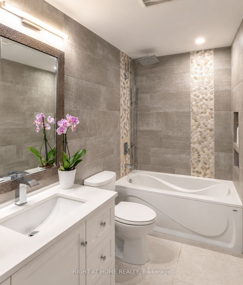 267 PINNACLE TRAIL Aurora (Bayview Wellington), Ontario L4G7G4