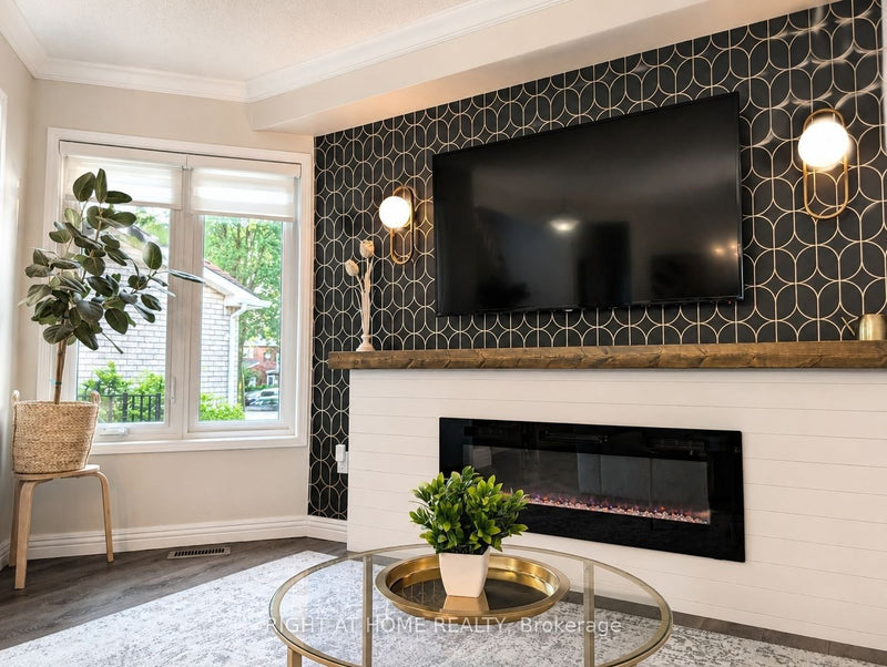 267 PINNACLE TRAIL Aurora (Bayview Wellington), Ontario L4G7G4