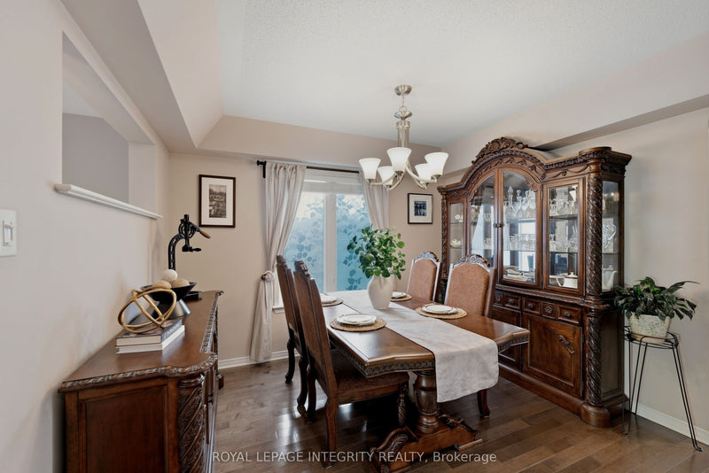 355 CELTIC RIDGE CRESCENT Ottawa, Ontario K2W0B6