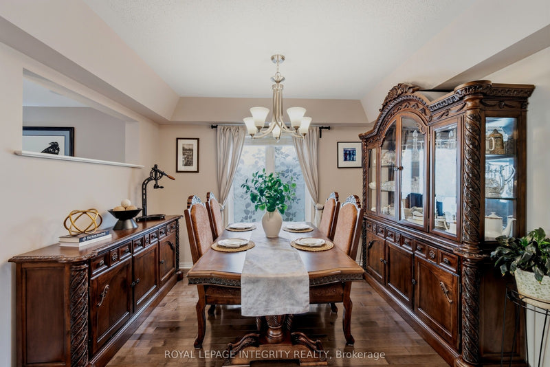 355 CELTIC RIDGE CRESCENT Ottawa, Ontario K2W0B6