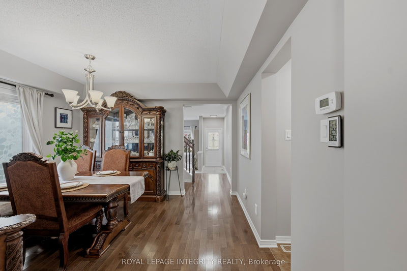 355 CELTIC RIDGE CRESCENT Ottawa, Ontario K2W0B6