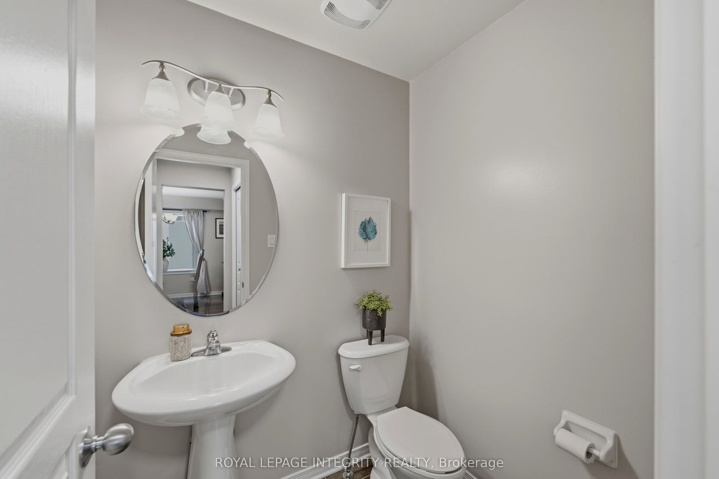 355 CELTIC RIDGE CRESCENT Ottawa, Ontario K2W0B6