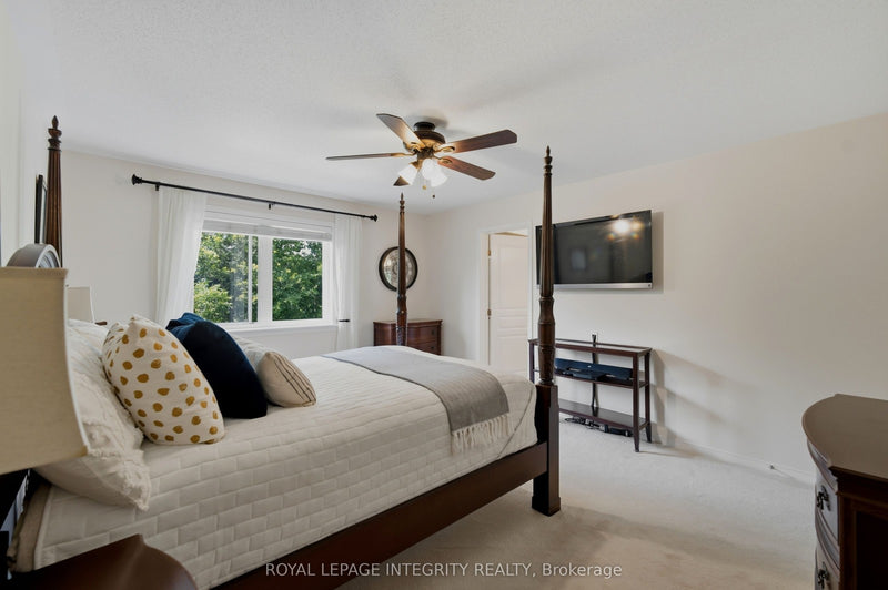 355 CELTIC RIDGE CRESCENT Ottawa, Ontario K2W0B6