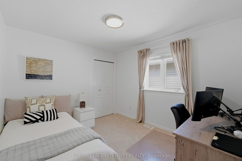 355 CELTIC RIDGE CRESCENT Ottawa, Ontario K2W0B6