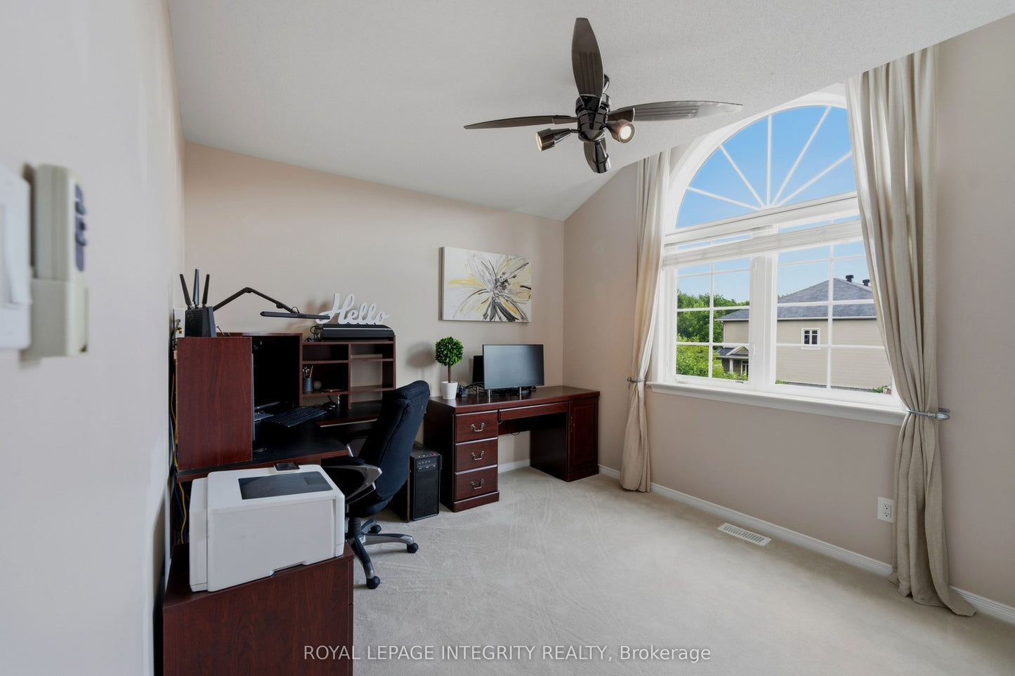 355 CELTIC RIDGE CRESCENT Ottawa, Ontario K2W0B6
