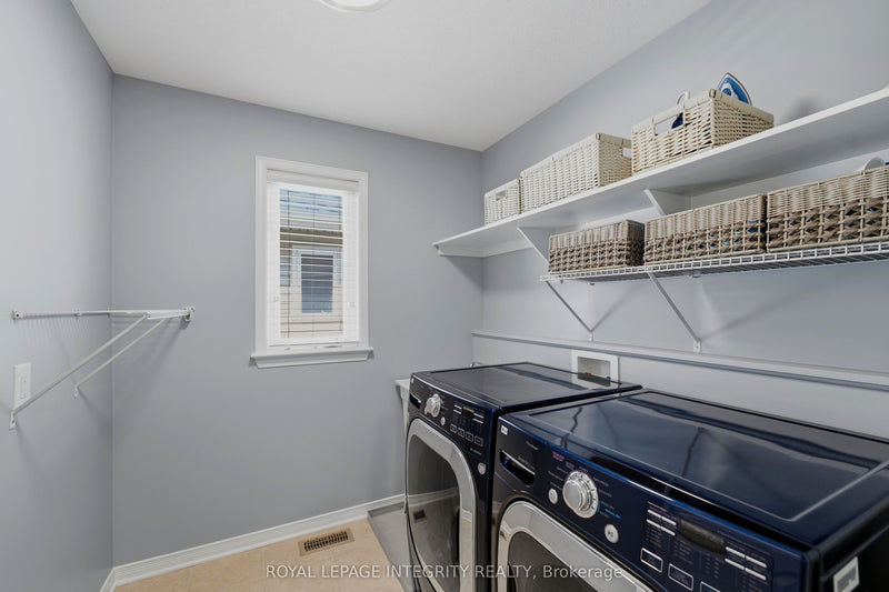 355 CELTIC RIDGE CRESCENT Ottawa, Ontario K2W0B6