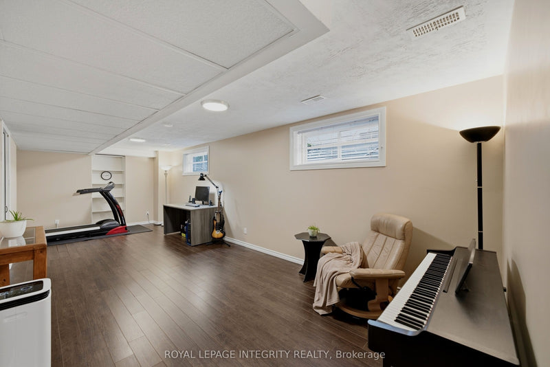 355 CELTIC RIDGE CRESCENT Ottawa, Ontario K2W0B6