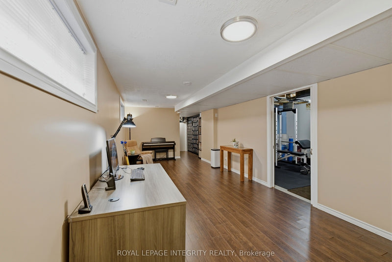 355 CELTIC RIDGE CRESCENT Ottawa, Ontario K2W0B6