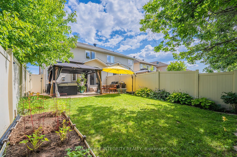355 CELTIC RIDGE CRESCENT Ottawa, Ontario K2W0B6