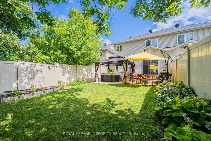 355 CELTIC RIDGE CRESCENT Ottawa, Ontario K2W0B6