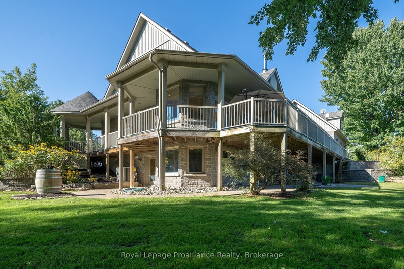 46 STAPLETON ROAD Prince Edward County (Hillier Ward), Ontario K0K2T0