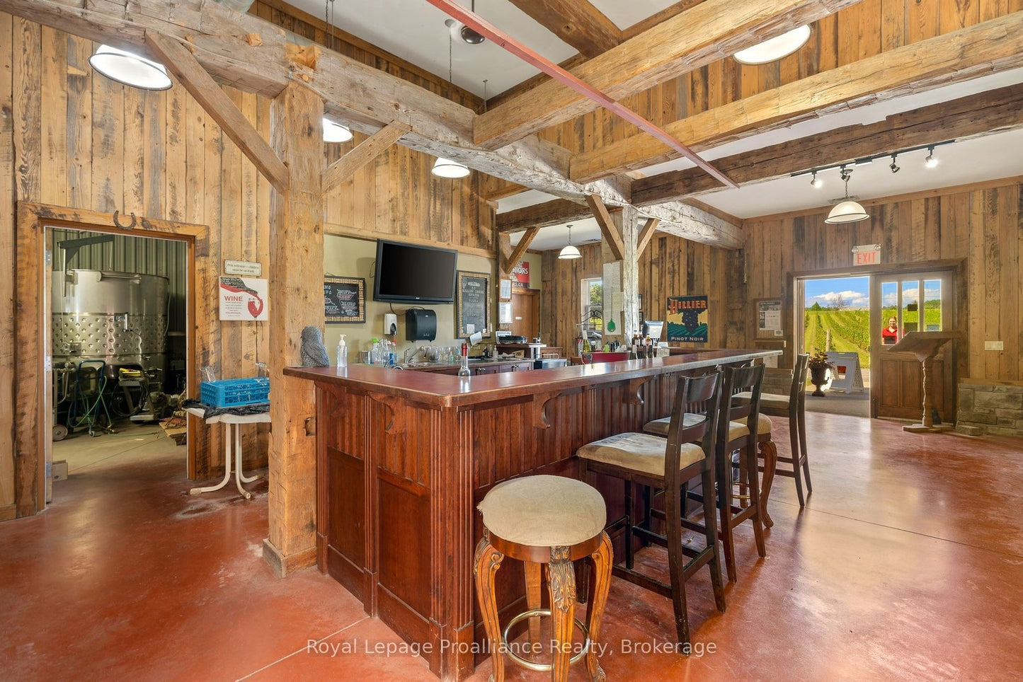 46 STAPLETON ROAD Prince Edward County (Hillier Ward), Ontario K0K2T0