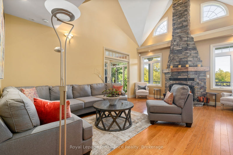 46 STAPLETON ROAD Prince Edward County (Hillier Ward), Ontario K0K2T0