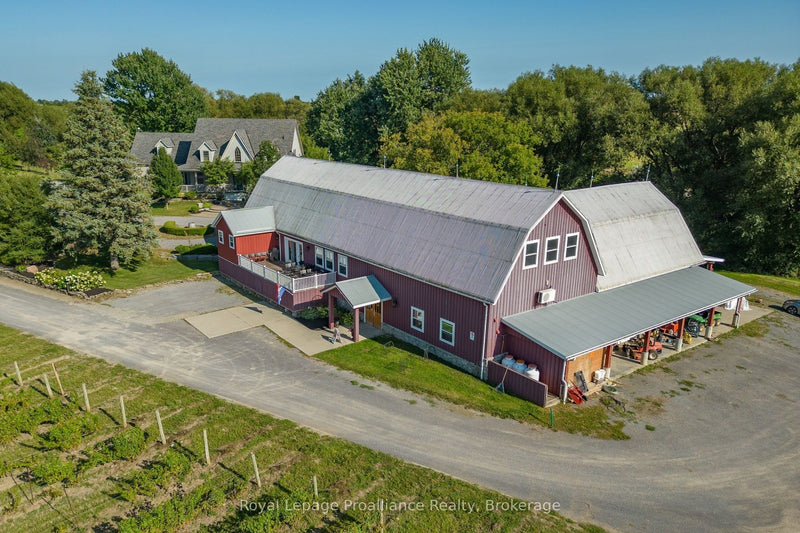 46 STAPLETON ROAD Prince Edward County (Hillier Ward), Ontario K0K2T0