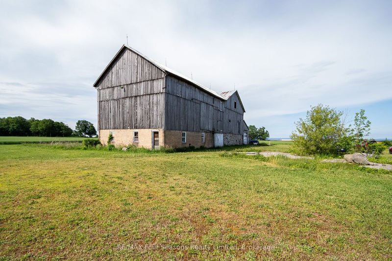5803 26 HIGHWAY Clearview, Ontario L0M1S0