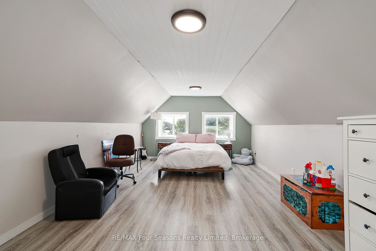 5803 26 HIGHWAY Clearview, Ontario L0M1S0