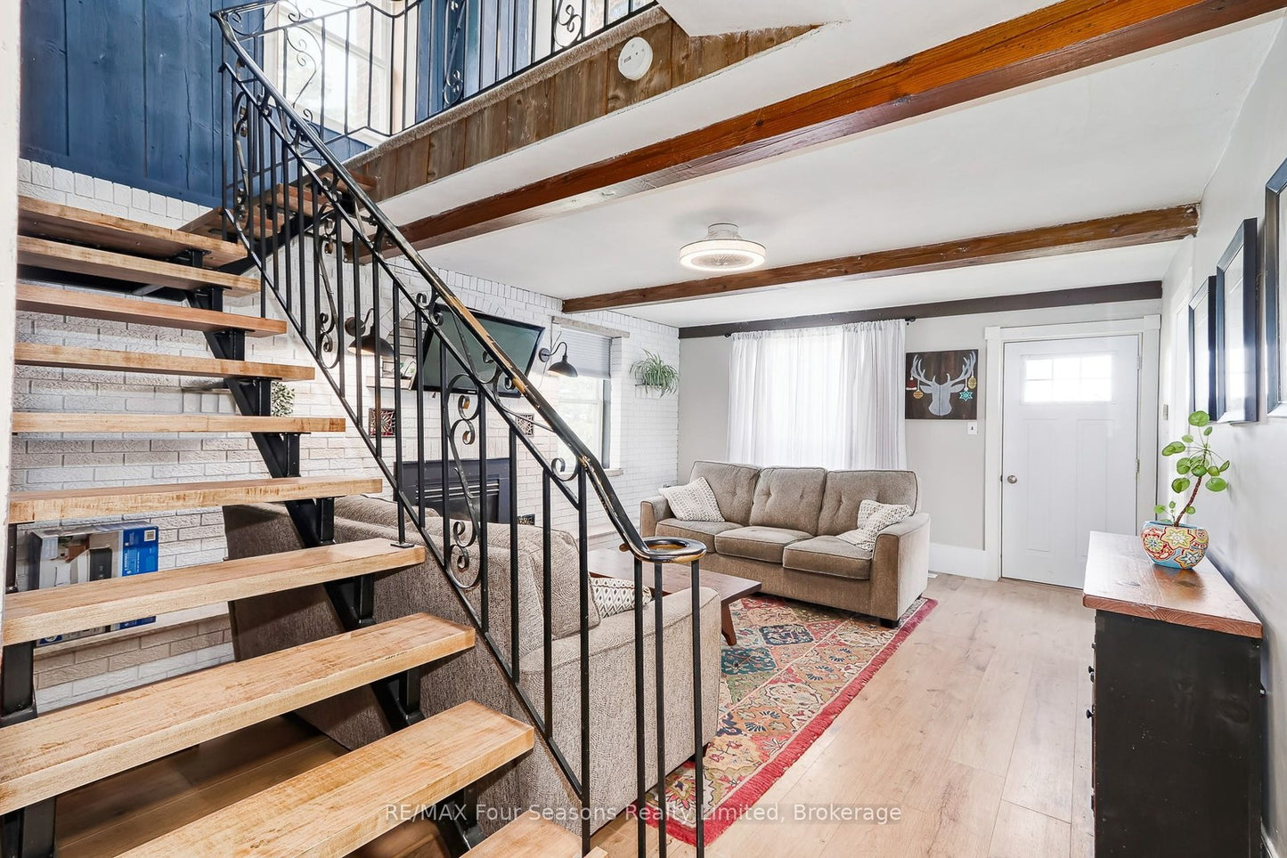 5803 26 HIGHWAY Clearview, Ontario L0M1S0