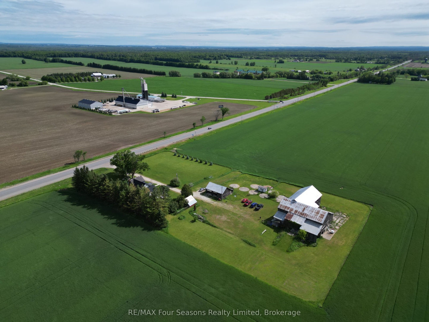 5803 26 HIGHWAY Clearview, Ontario L0M1S0