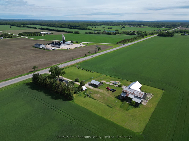 5803 26 HIGHWAY Clearview, Ontario L0M1S0