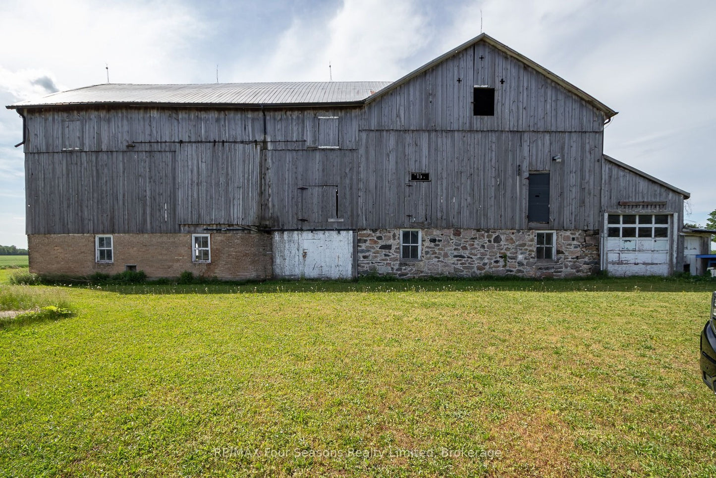 5803 26 HIGHWAY Clearview, Ontario L0M1S0