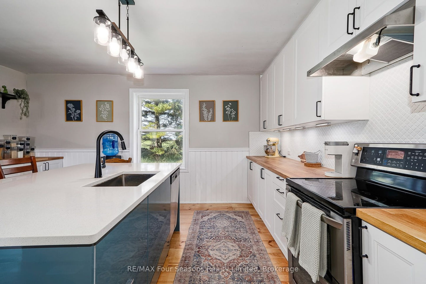 5803 26 HIGHWAY Clearview, Ontario L0M1S0