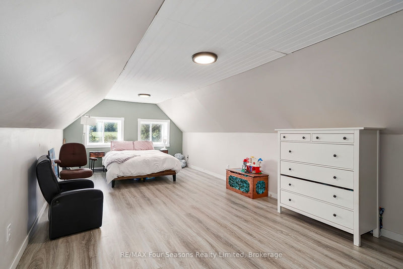 5803 26 HIGHWAY Clearview, Ontario L0M1S0
