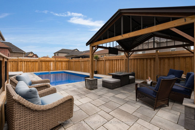 5 WOOD CRESCENT Essa (Angus), Ontario L3W0M5