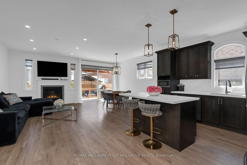 5 WOOD CRESCENT Essa (Angus), Ontario L3W0M5
