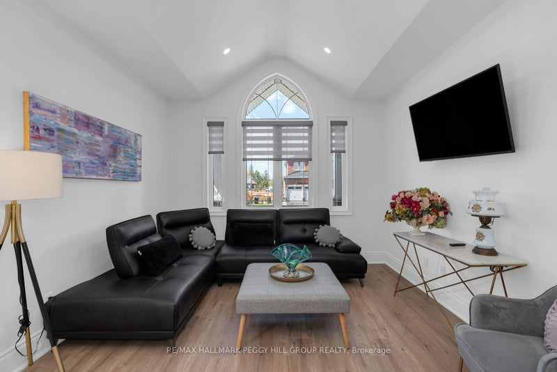 5 WOOD CRESCENT Essa (Angus), Ontario L3W0M5