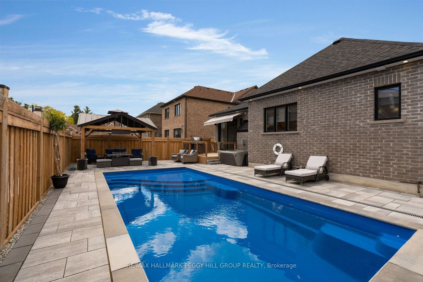 5 WOOD CRESCENT Essa (Angus), Ontario L3W0M5