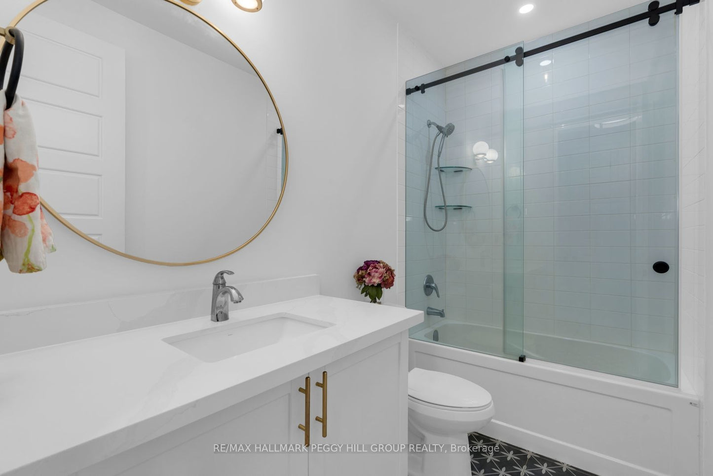 5 WOOD CRESCENT Essa (Angus), Ontario L3W0M5