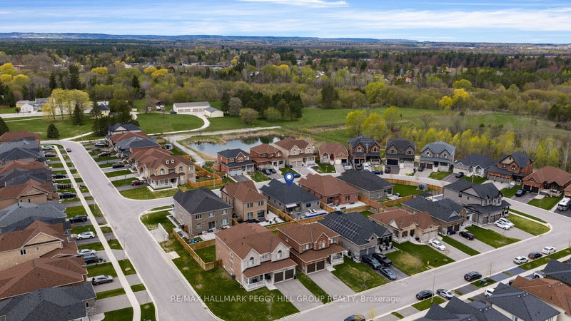 5 WOOD CRESCENT Essa (Angus), Ontario L3W0M5