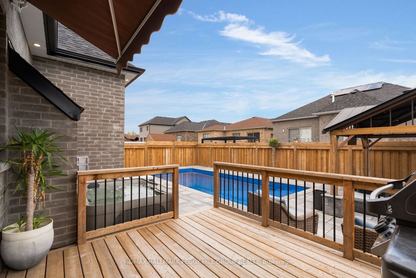 5 WOOD CRESCENT Essa (Angus), Ontario L3W0M5