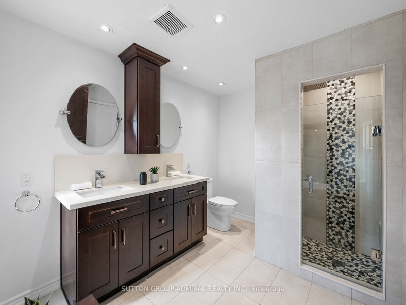 6 COLTON CRESCENT SOUTH, Woodbridge, ON L4L3L7