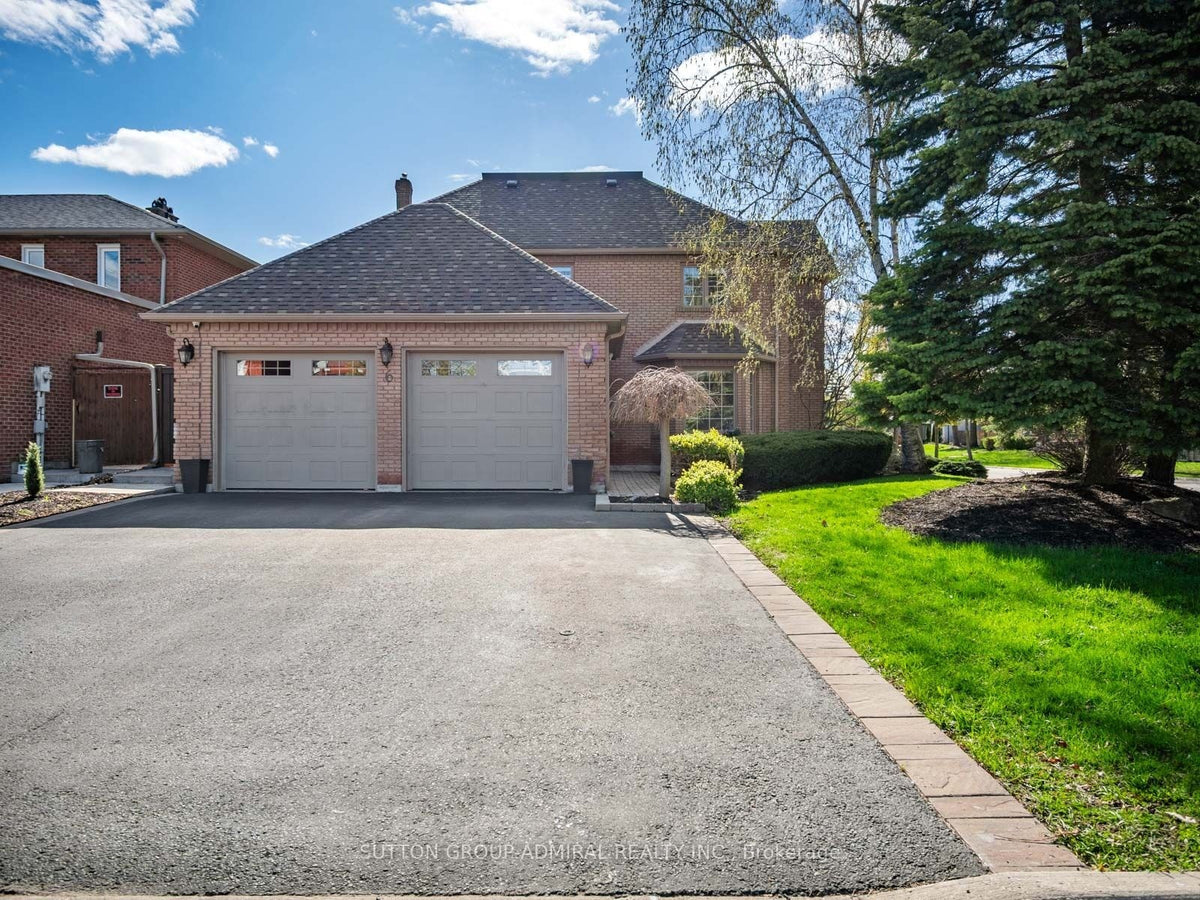 6 COLTON CRESCENT SOUTH, Woodbridge, ON L4L3L7