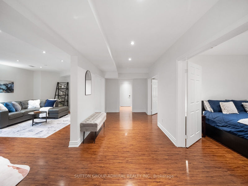 6 COLTON CRESCENT SOUTH, Woodbridge, ON L4L3L7