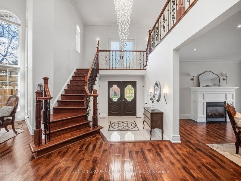 6 COLTON CRESCENT SOUTH, Woodbridge, ON L4L3L7