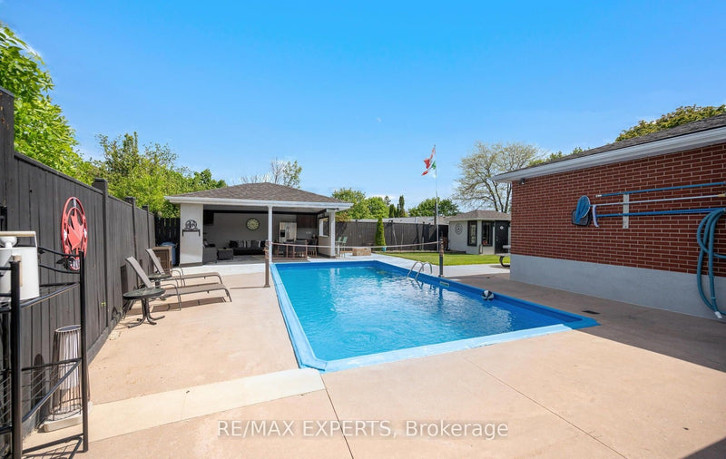 7 GOODWOOD ROAD, Brampton, ON L6S1C4