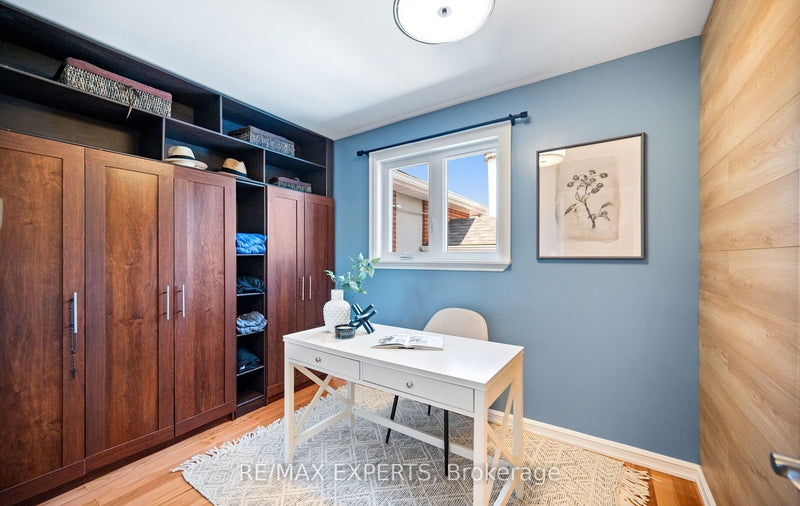 7 GOODWOOD ROAD, Brampton, ON L6S1C4