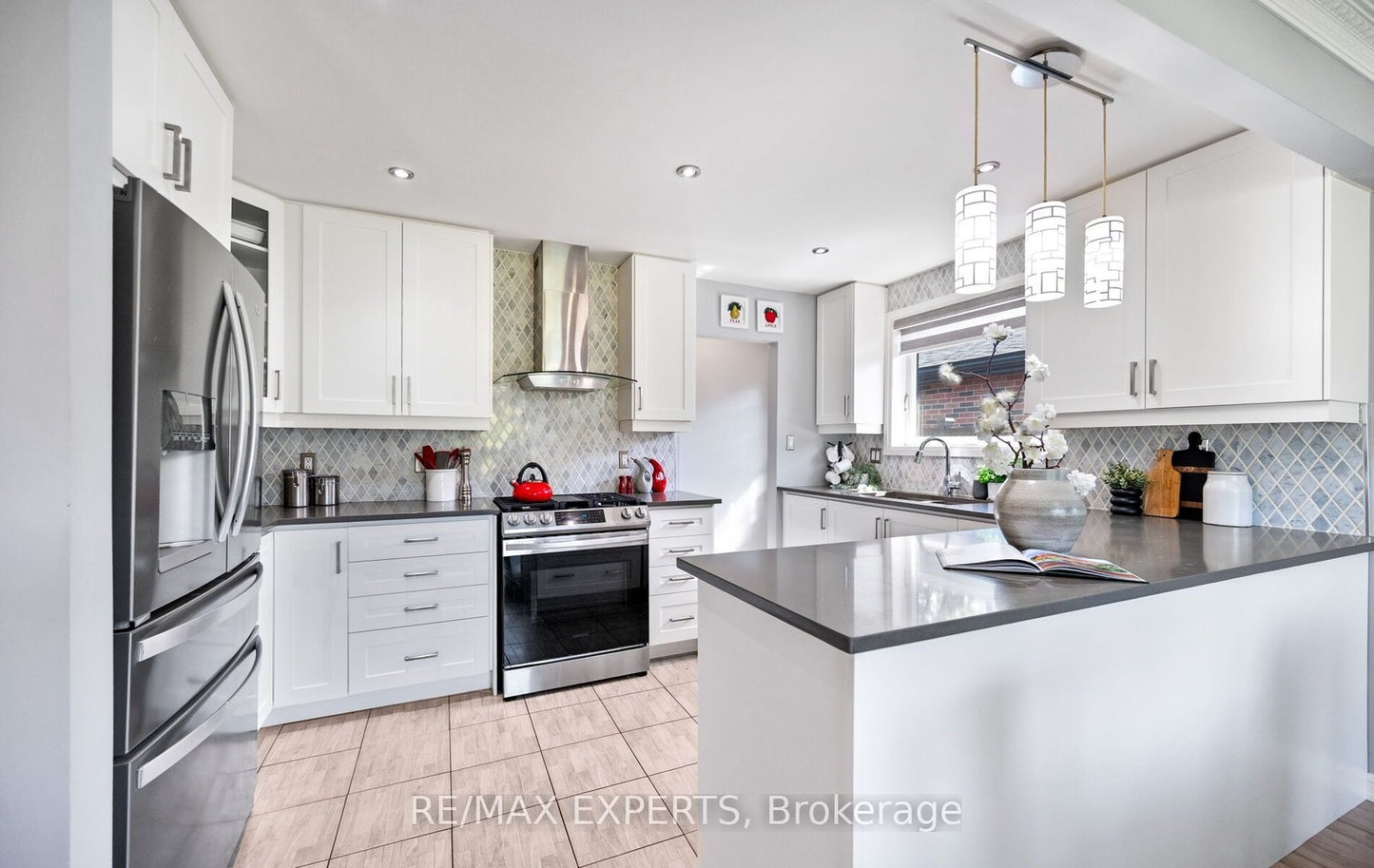 7 GOODWOOD ROAD, Brampton, ON L6S1C4
